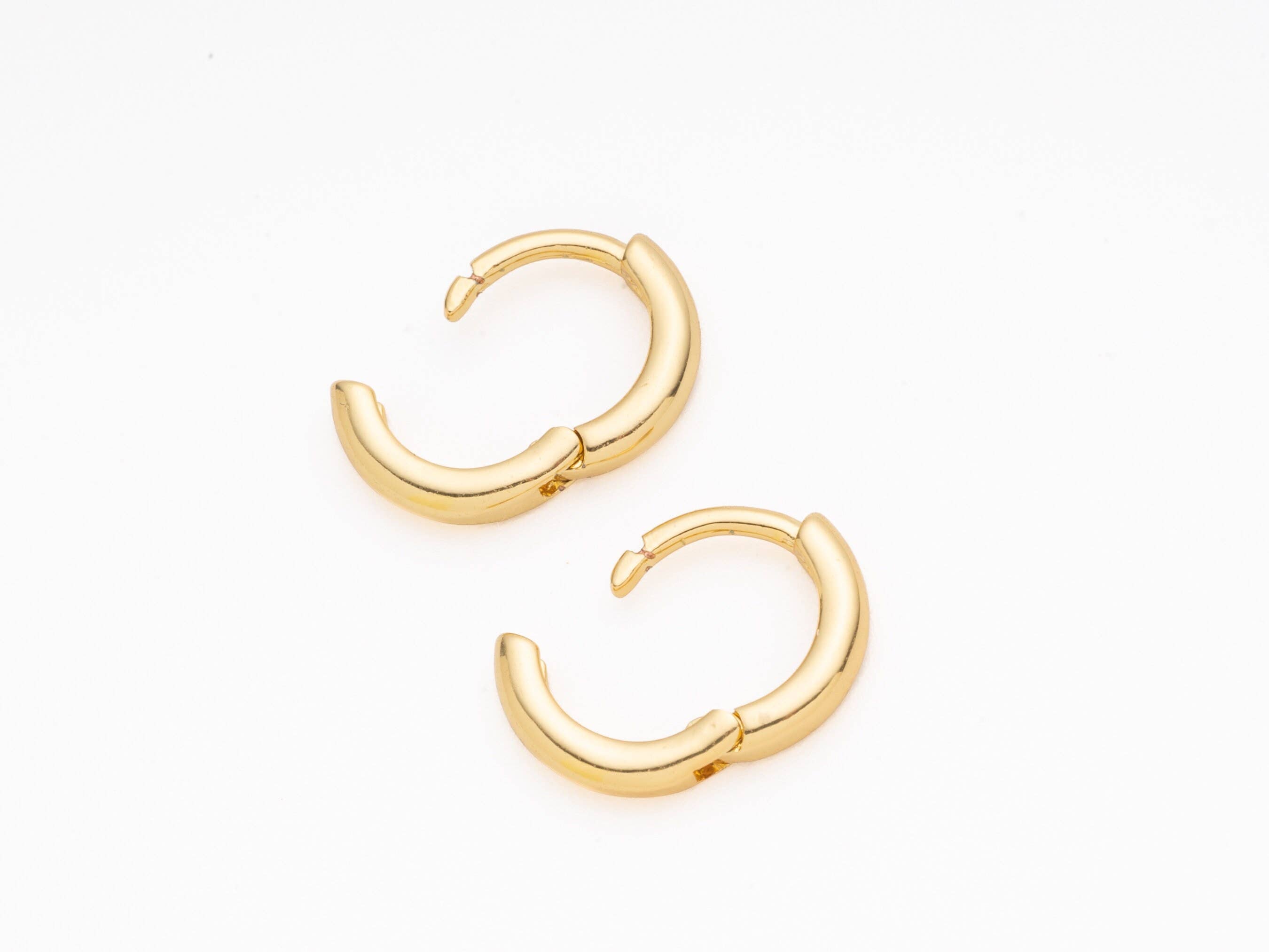Gold Minimalist 10mm Huggie Hoops Hypoallergenic Earrings